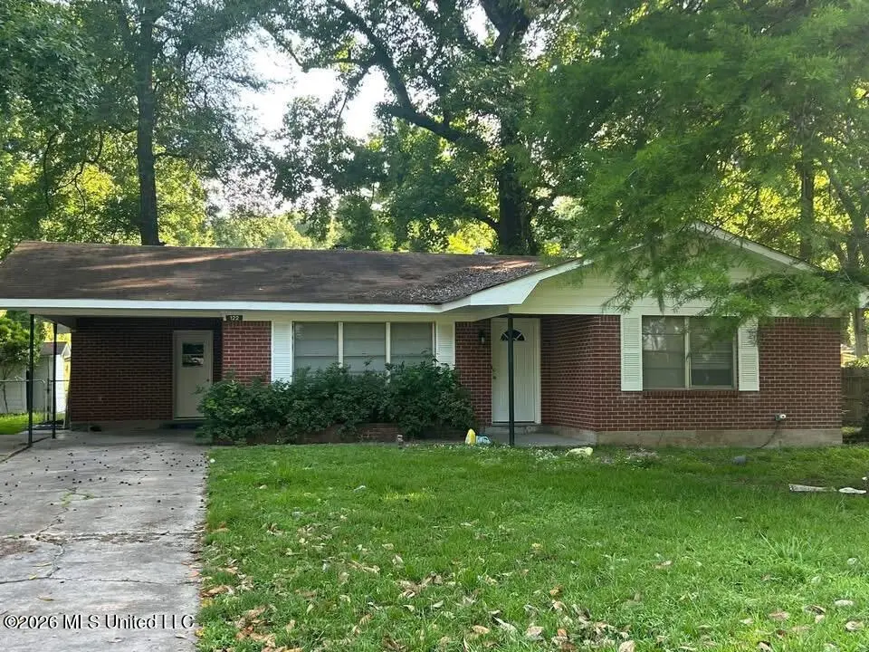 122 Crescent Dr