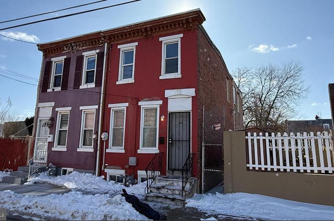 406 Cherry St