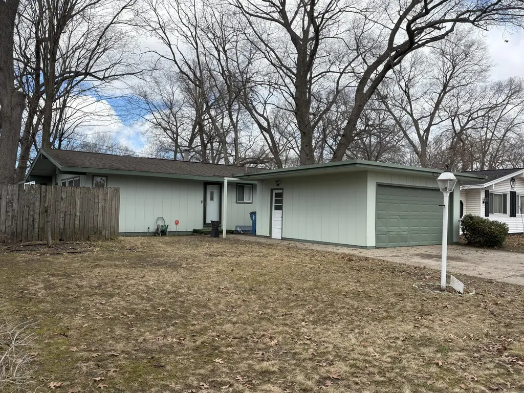 3127 Woodcliffe Dr
