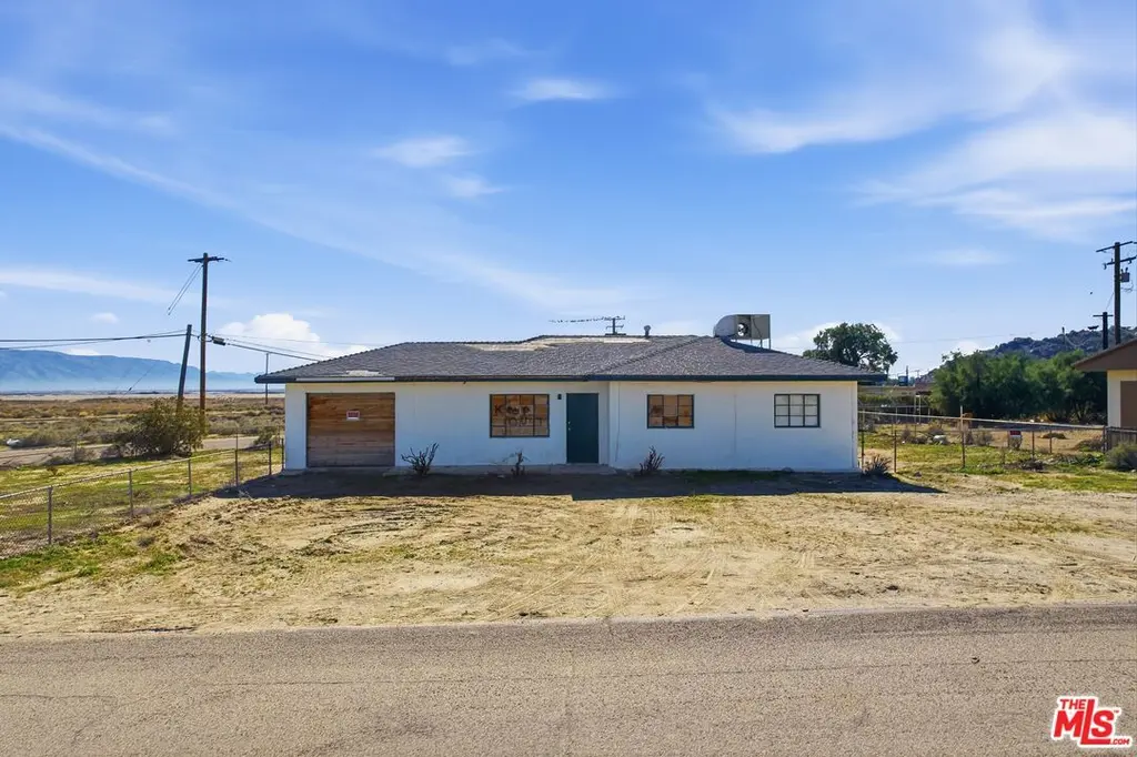 13879 Carson St