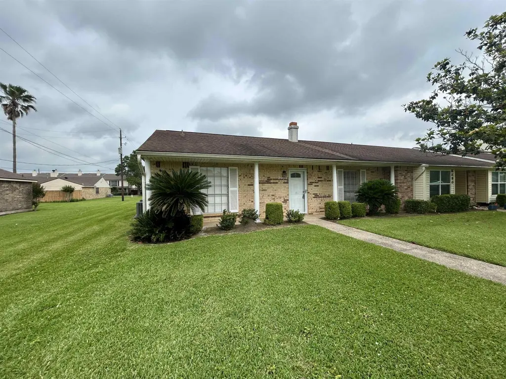 8690 Manion Dr