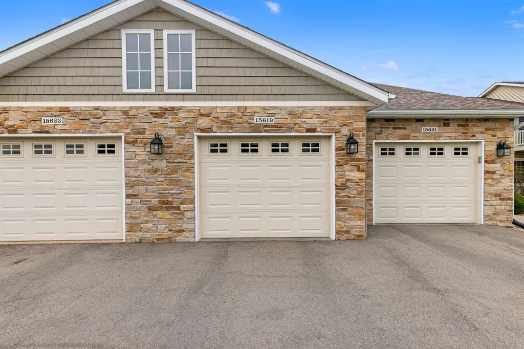15619 Sienna Ct