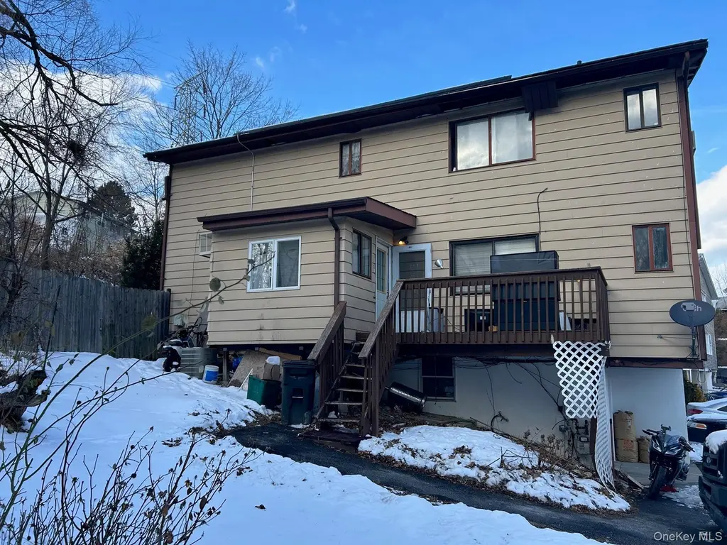 16 Spring Brook Rd