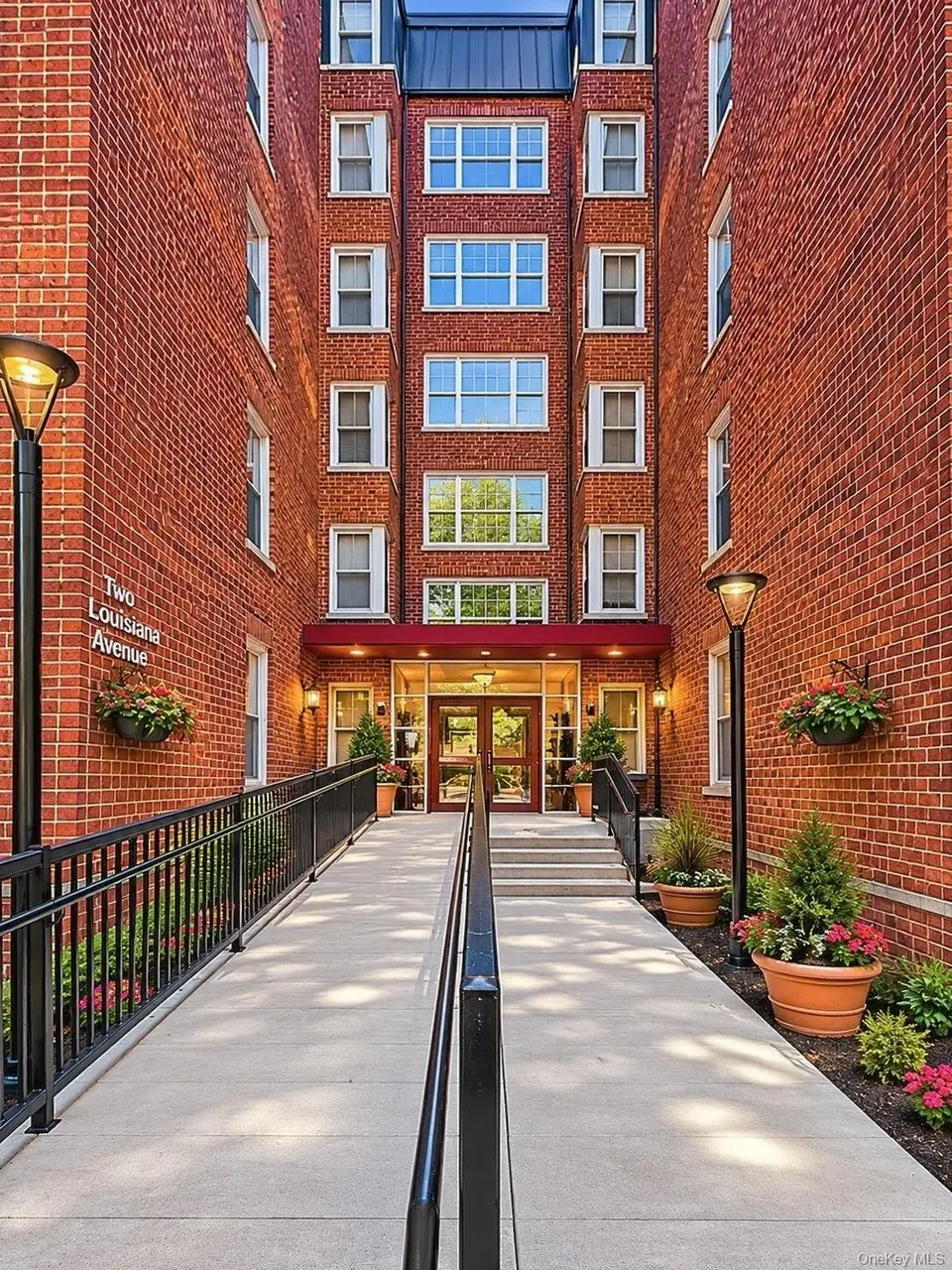 2 Louisiana Ave Unit 4B