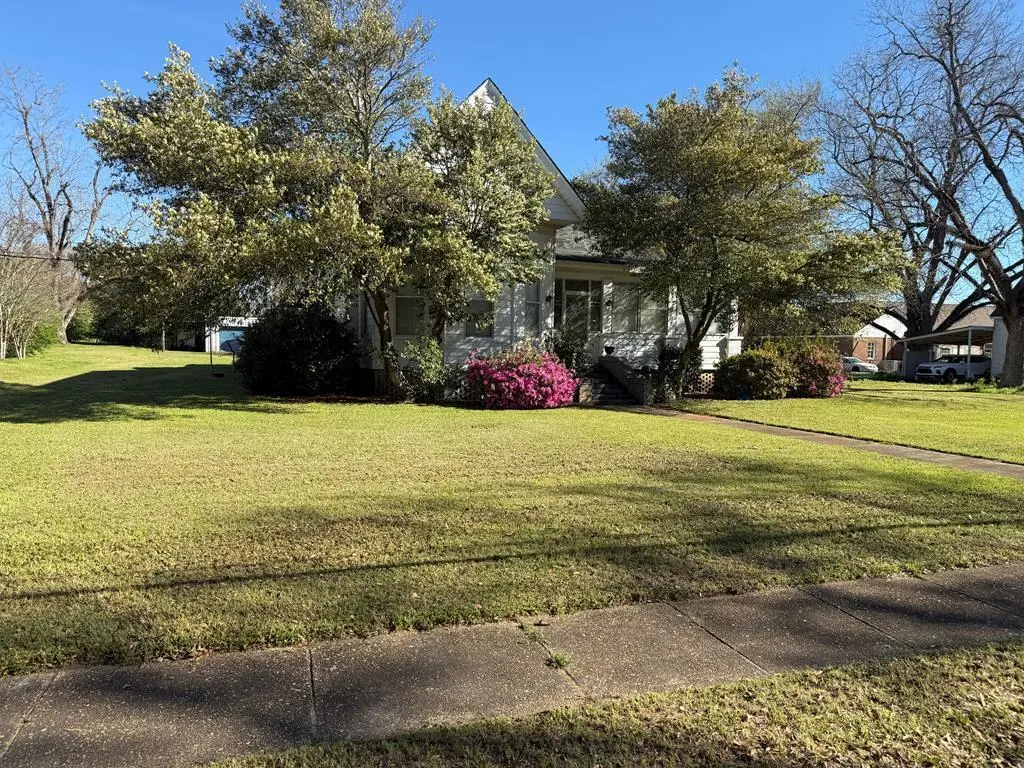 15 West College St