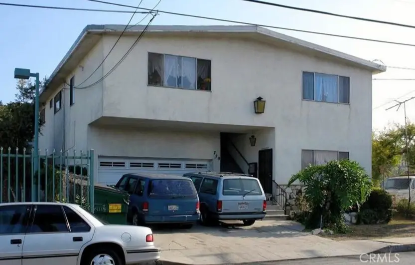 719 E 65th