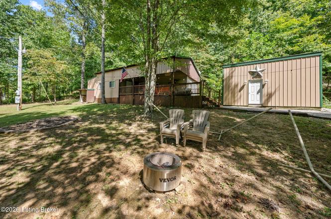 585 Trailwoods Dr