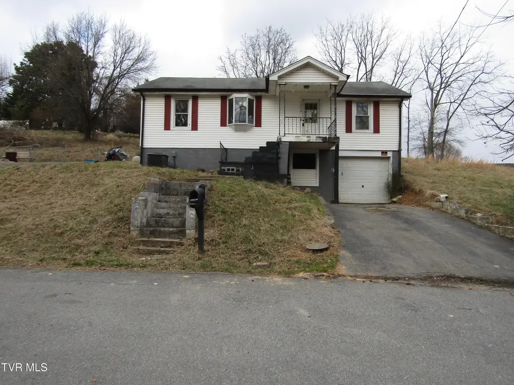129 Fredrick St
