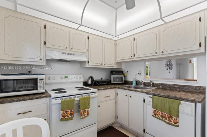 2998 NW 48th Ter #424