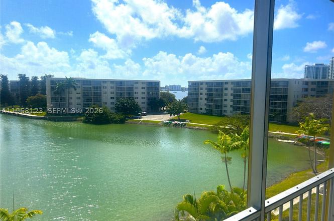 2851 Leonard Dr Unit J502