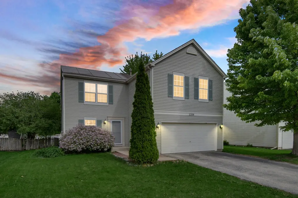 2208 Cherry Ridge Dr