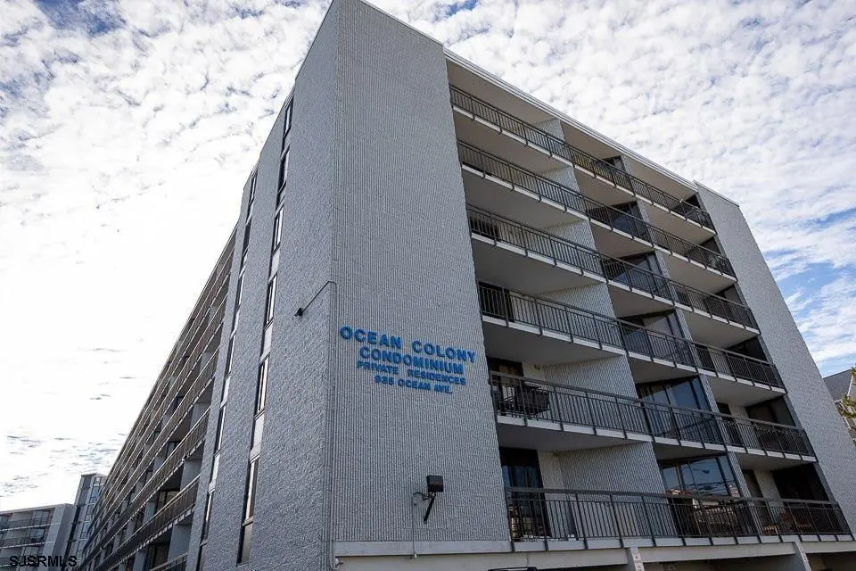 935 Ocean Ave #216