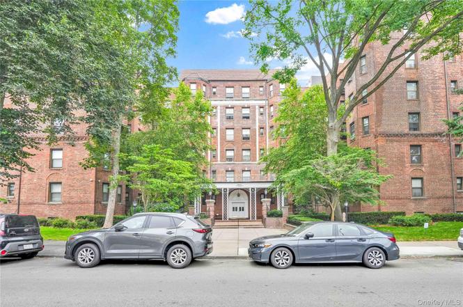 84-51 Beverly Rd Unit 5P