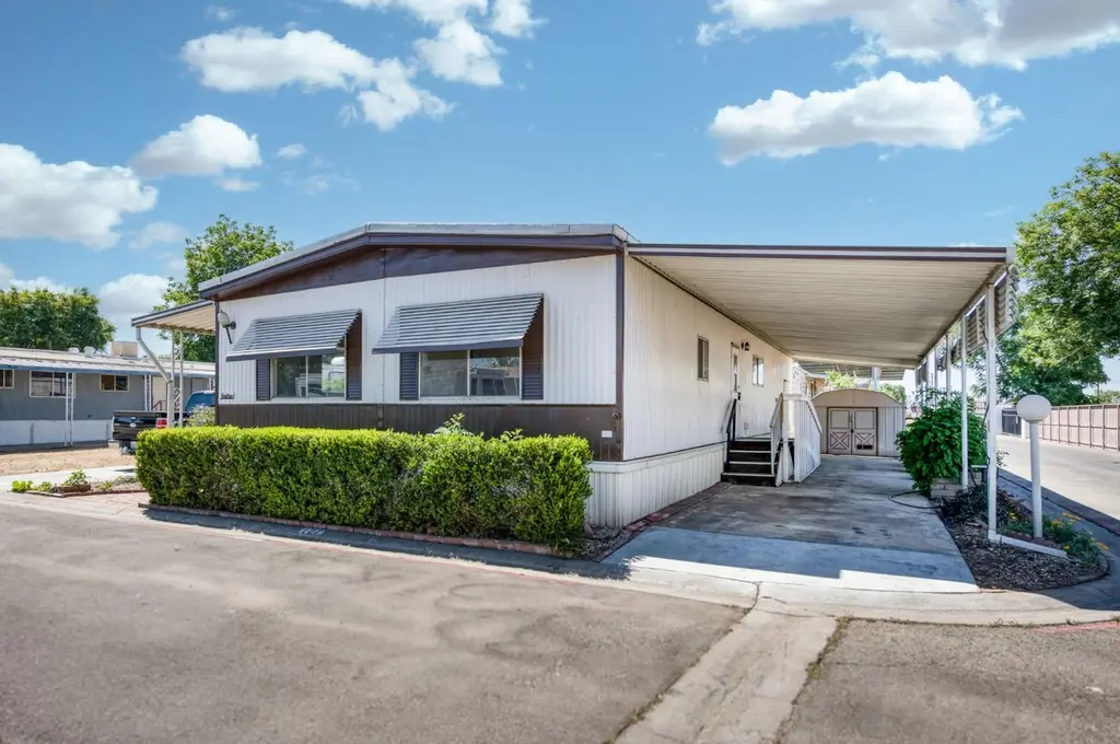 3138 W Dakota Ave Unit SP107