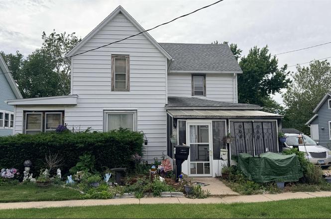 4 S Mulberry Ave