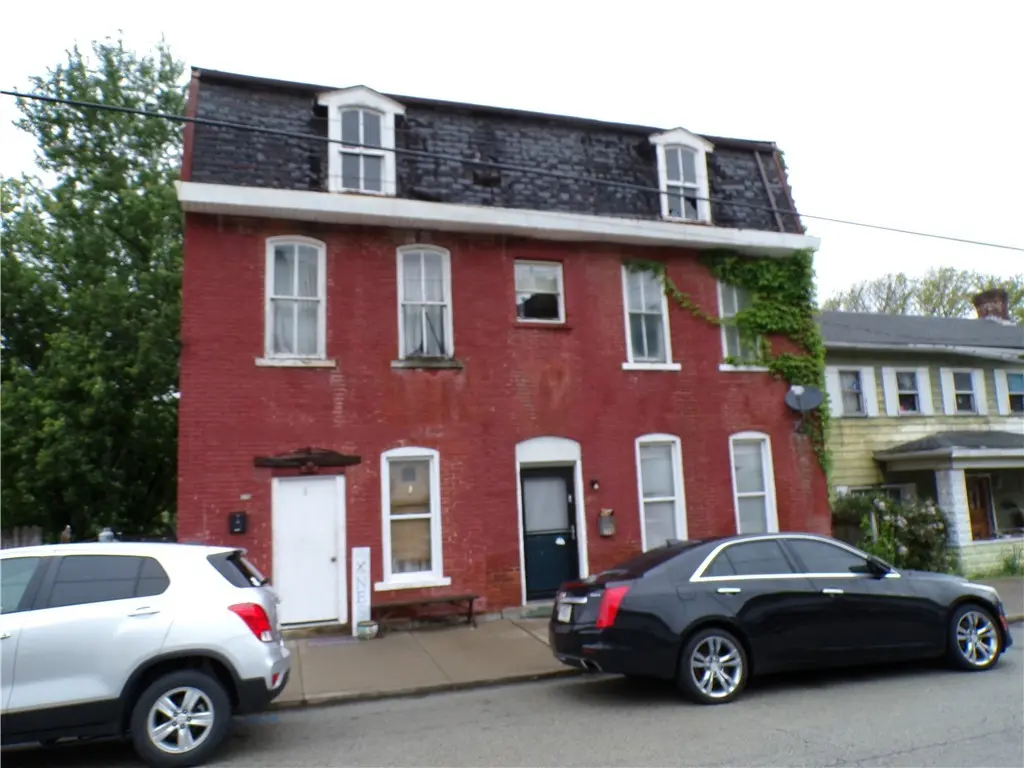 207-209 N 2nd St