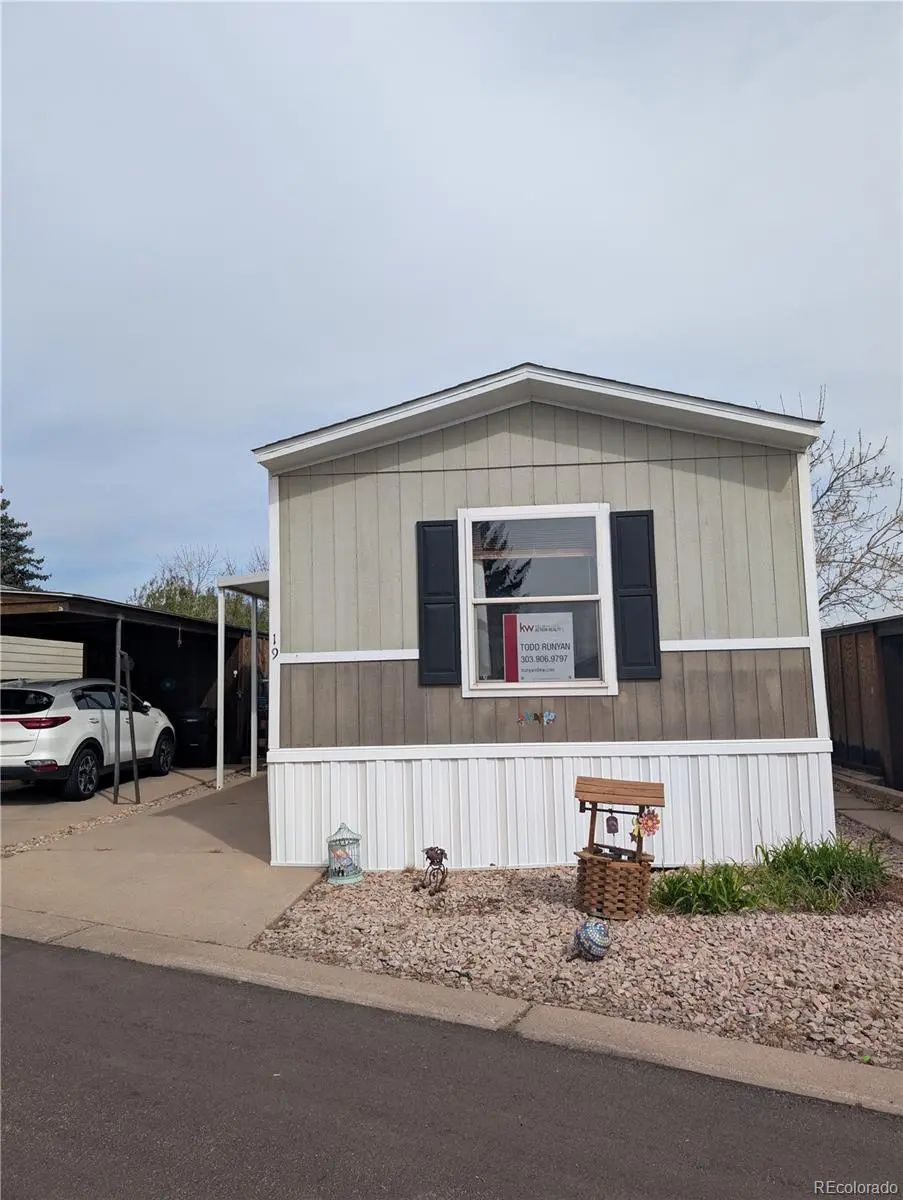 19 Danny St