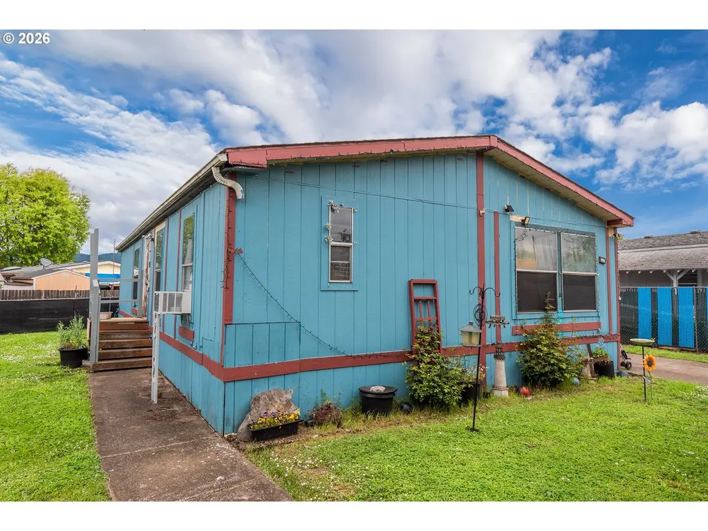 496 Scotts Glen Dr