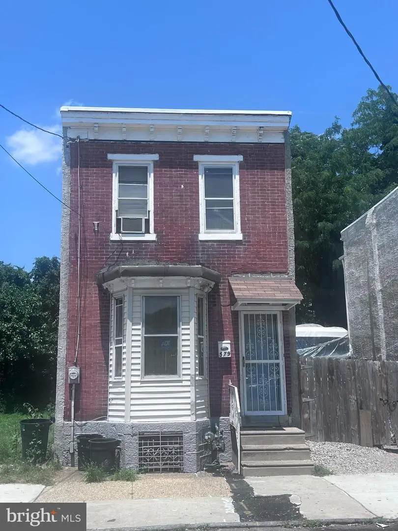 579 Pine St