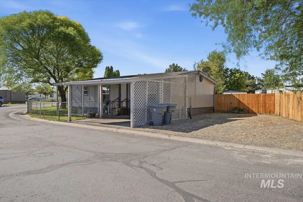 5015 E Ustick Rd 118 #118