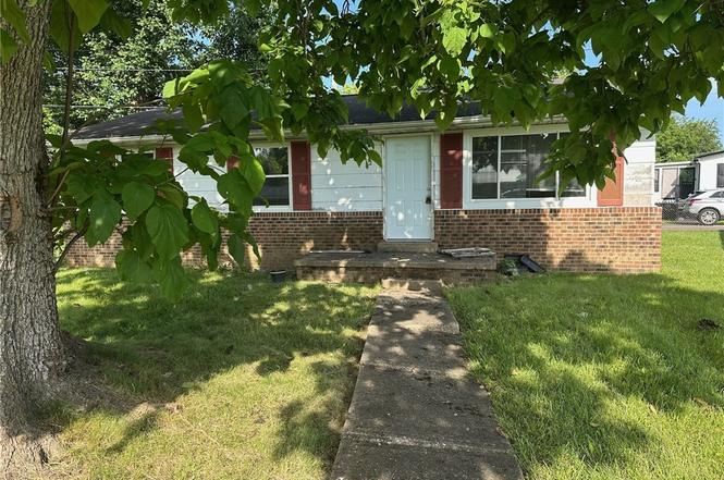 2 Shawnee Acres Cir