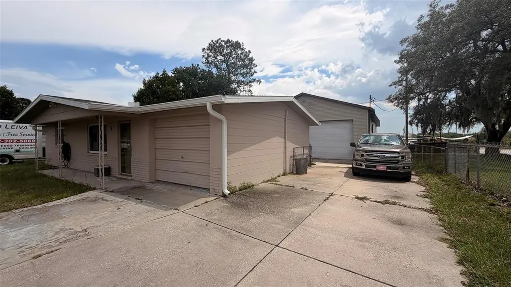5 Carl Ct