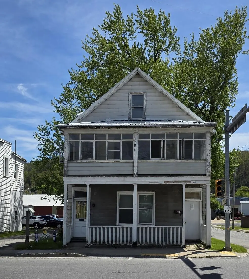 143-145 W Main St