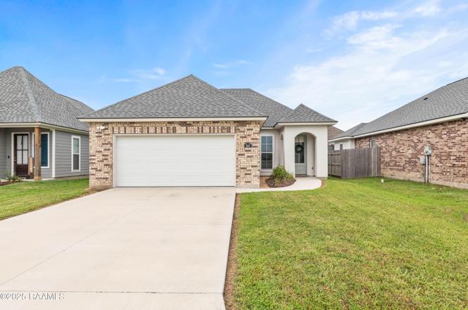 209 Adry Ln