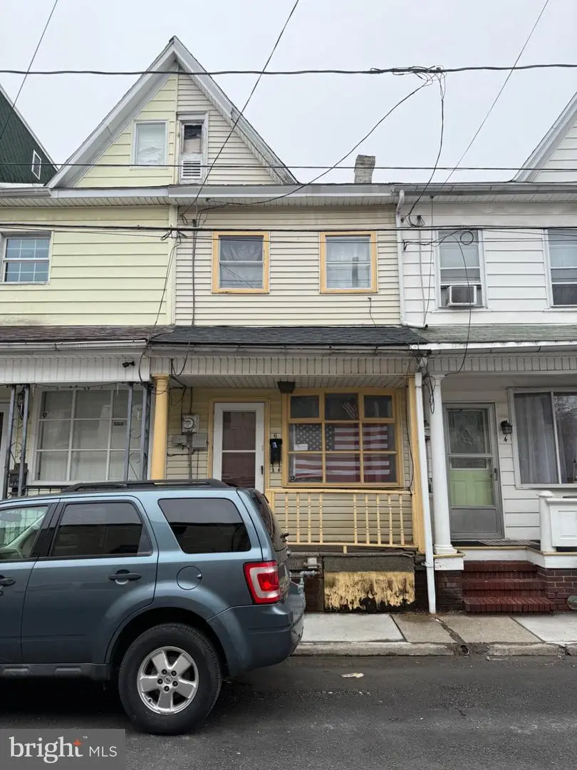6 S Franklin St