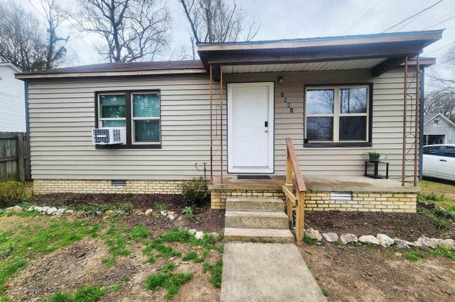 1501 E Highland Ave