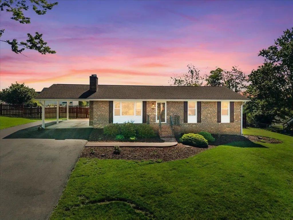 180 Henley Dr