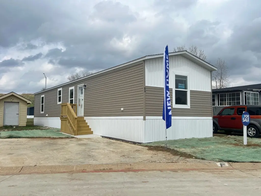 2601 Edwards Rd #86