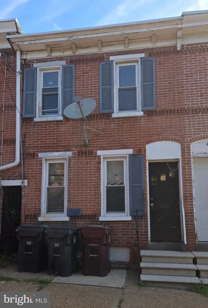 1103 Elm St