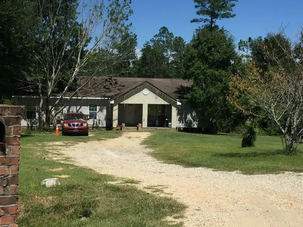 25005 Pinecrest Dr