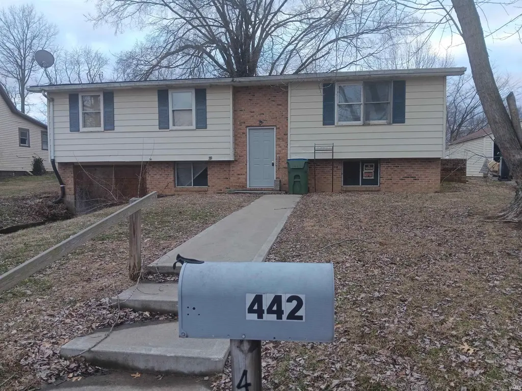 442 S Troll St
