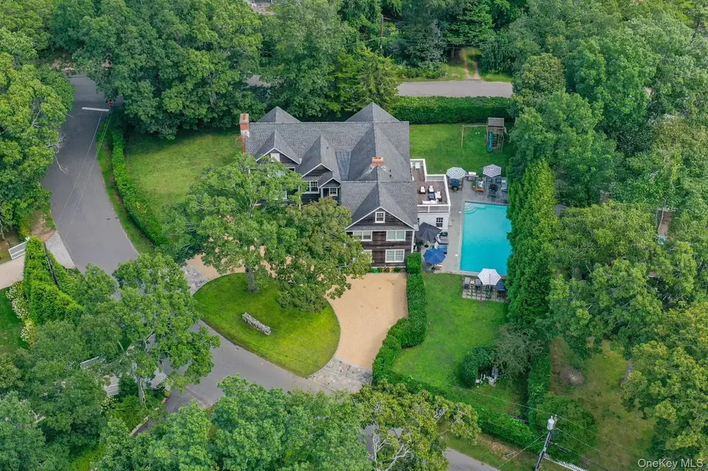 28 Bay View Rd N