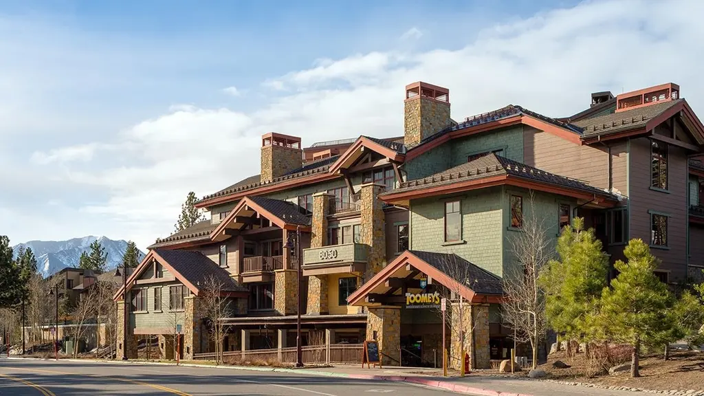 50 80|50 Canyon Blvd B9-8 Unit B9-8
