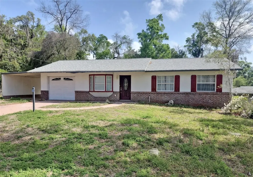 17 Juniper Track Dr