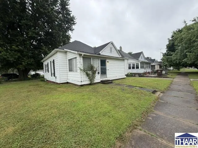 1200 S 5th St
