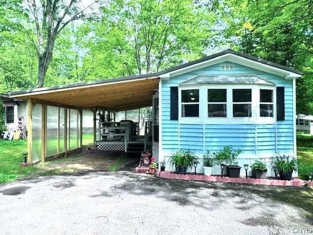 254 Blossom Ln