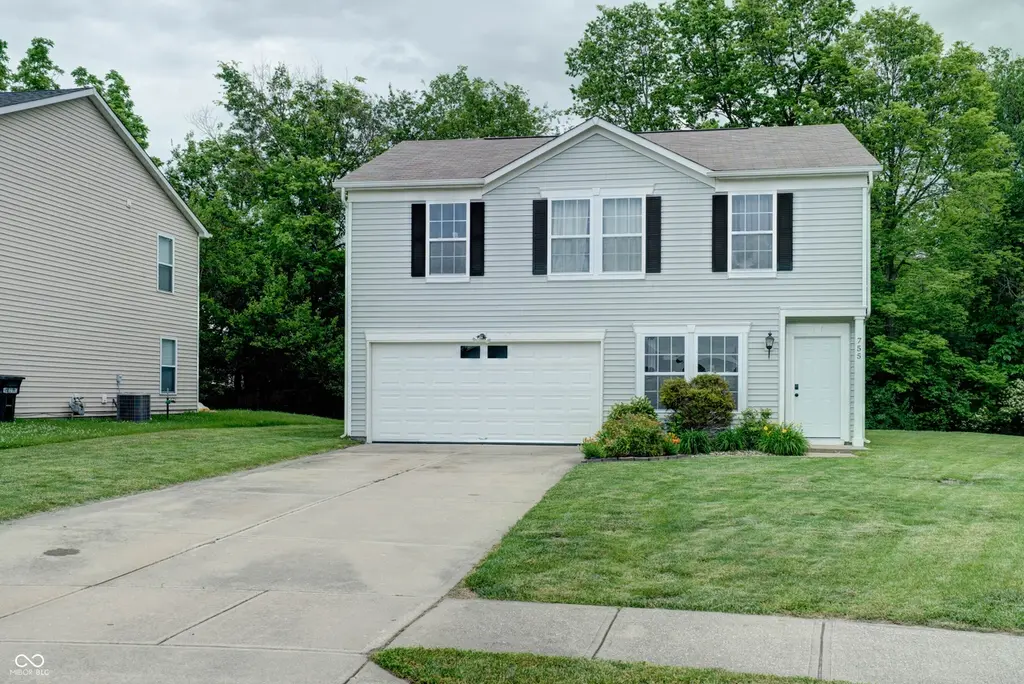 755 Sedgewick Ln