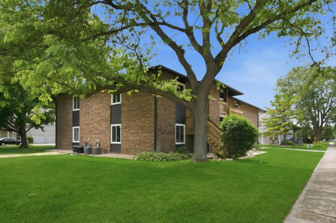 19403 Oakwood Ave #19403
