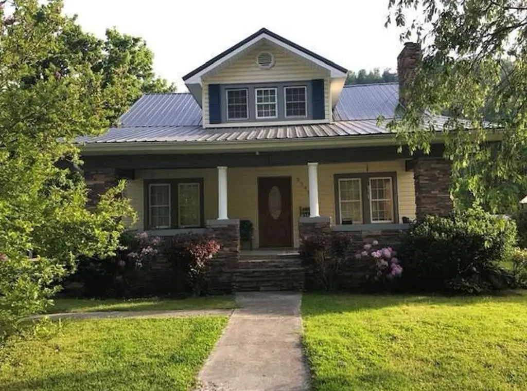 3345 East Shelbiana Rd