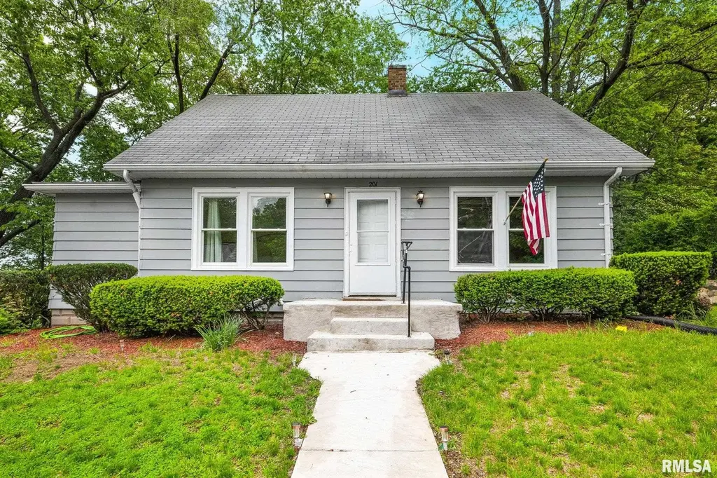 201 Pekin Ave