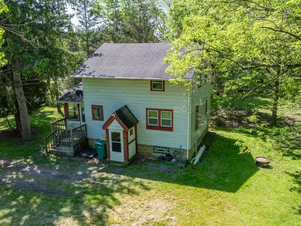 77 Fairview Rd