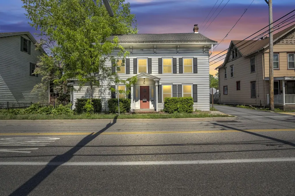 243 Water St