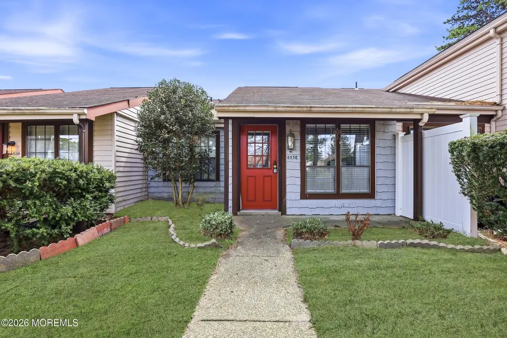 453E Chesterfield Ct