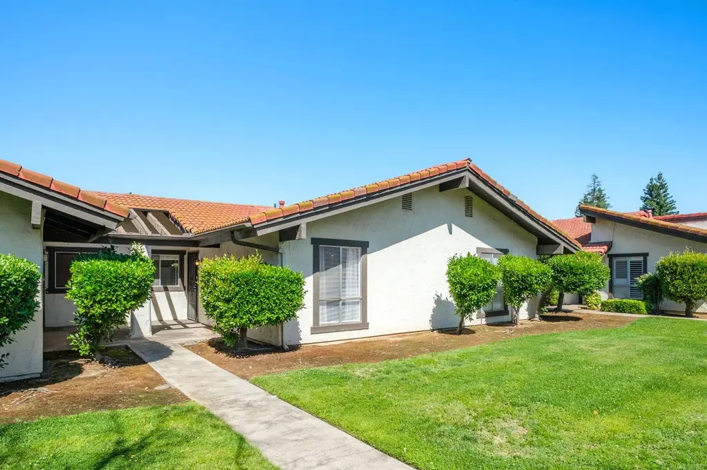 317 W Sierra Ave #114