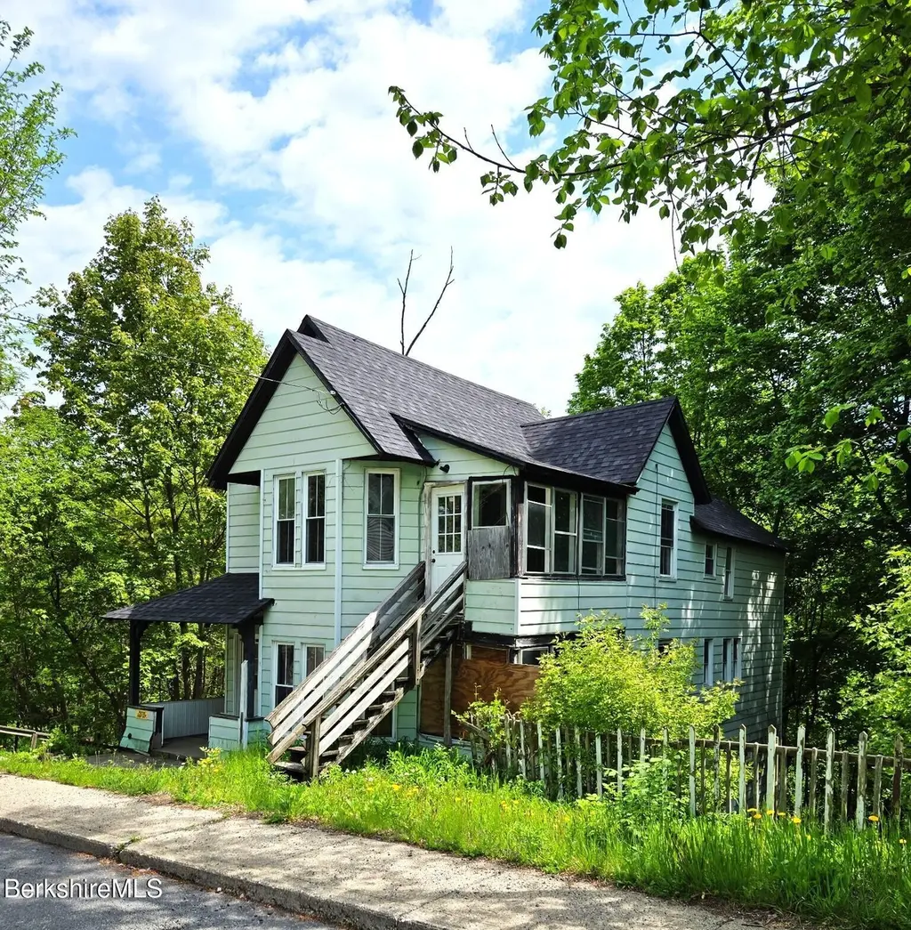 336 Walnut St