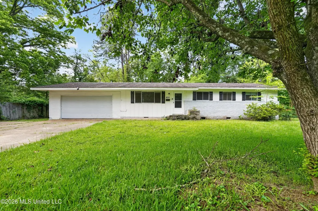 1235 Adkins Blvd